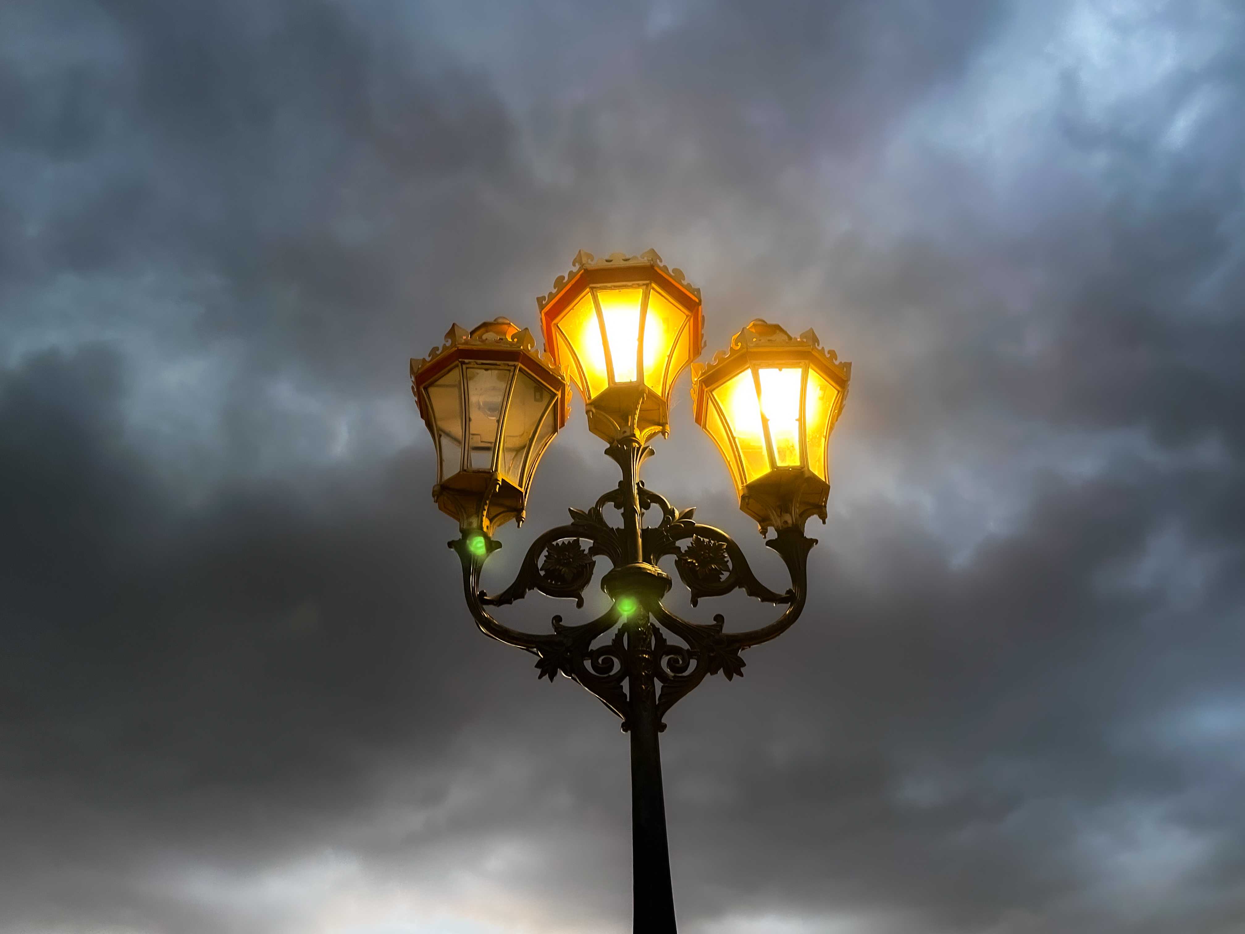 Lamp, Putney Bridge